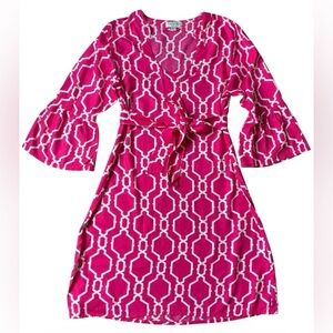 NWOT Escapada Fuchsia and White Geometric Mini Dress Size M